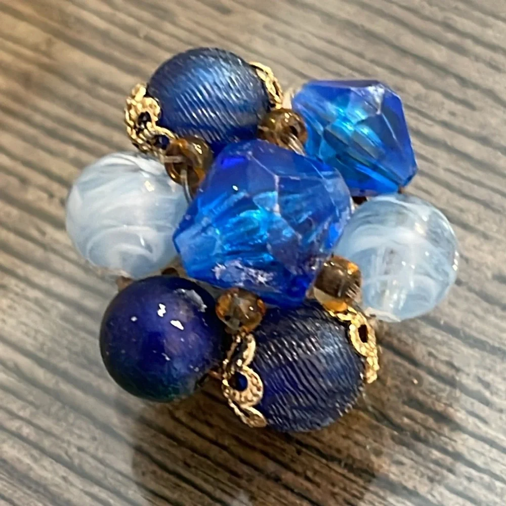 Vintage Shades of Blue Cluster Clip Earrings